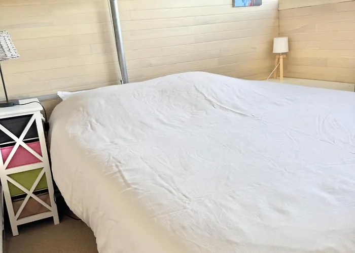 Face A La アパート *